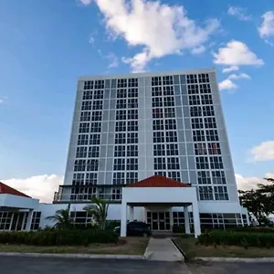 Ornella - 2-br - Pool - Parking Portmore